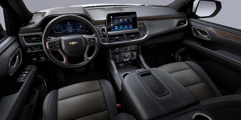 Chevrolet Tahoe 2024 con interior en color piel negra