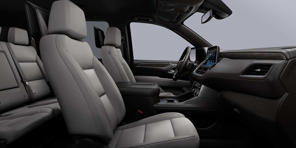 Chevrolet Tahoe 2024 con interior en color gris claro