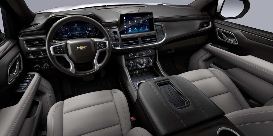 Chevrolet Tahoe 2024 con interior en color gris claro