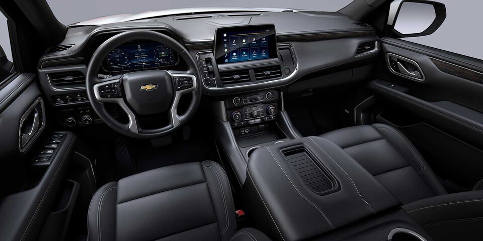Chevrolet Tahoe 2024 con interior en color piel negra